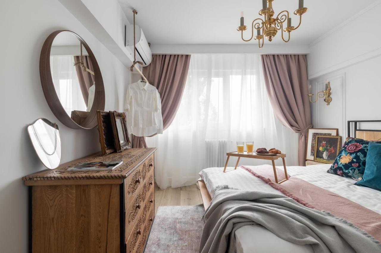Eclectic 3 Bedroom Calea Victoriei By Urbanesq Bukarest Exterior foto