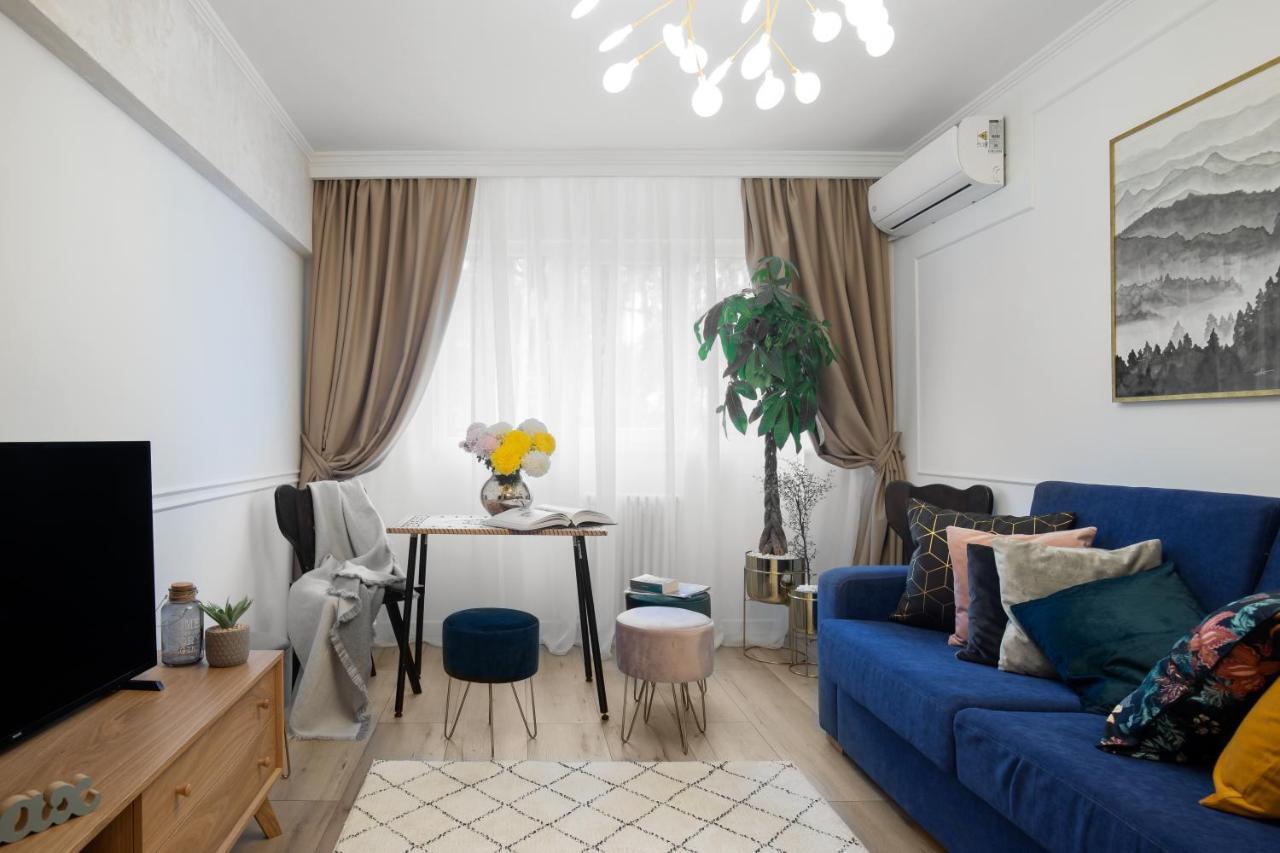 Eclectic 3 Bedroom Calea Victoriei By Urbanesq Bukarest Exterior foto